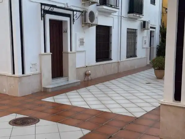 Casa adosada de alquiler en Calle la Calzada, 11, Écija Casa adosada de alquiler en Calle la Calzada, 11, Écija