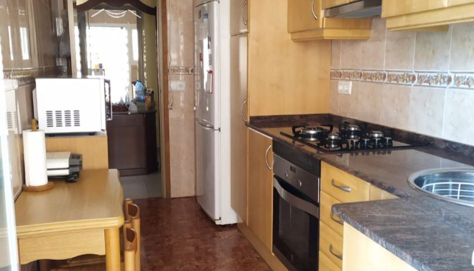 Habitación en Avinguda Dels Països Catalans, 6, Ponent, Reus - imagen 1 Foto 1 de Habitación en Avinguda Dels Països Catalans, 6, Ponent, Reus