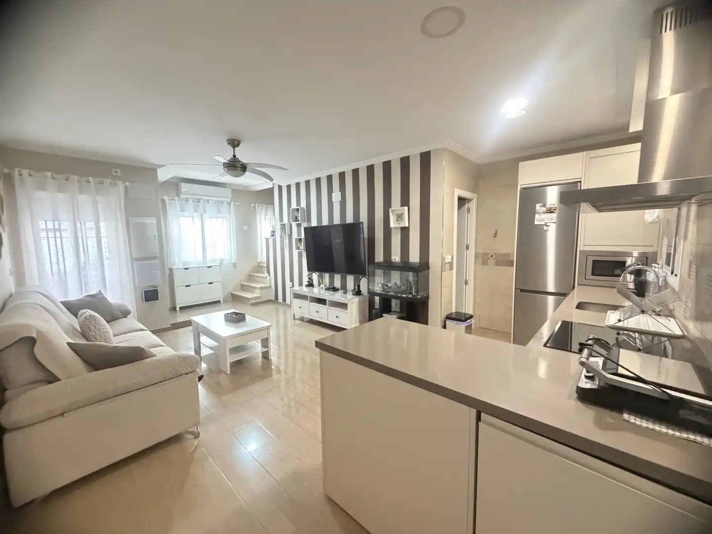Detached homes for sale in Calle Cerón, 36, Caballero Bonald - San José Obrero - Guadalcacín Living room of Detached homes for sale in Jerez de la Frontera with Air Conditioner