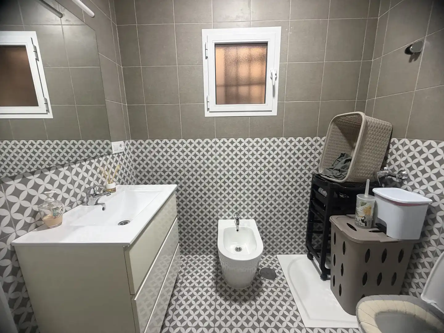 Detached homes for sale in Calle Cerón, 36, Caballero Bonald - San José Obrero - Guadalcacín Bathroom of Detached homes for sale in Jerez de la Frontera with Air Conditioner
