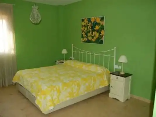 Casa o chalet de alquiler en Calle Salvia, 40, Espartinas Pueblo Habitación de Casa o chalet de alquiler en Espartinas con Aire acondicionado, Jardín privado y Piscina