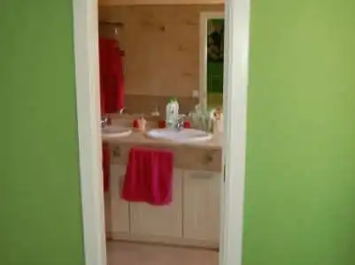 Casa o chalet de alquiler en Calle Salvia, 40, Espartinas Pueblo Baño de Casa o chalet de alquiler en Espartinas con Aire acondicionado, Jardín privado y Piscina