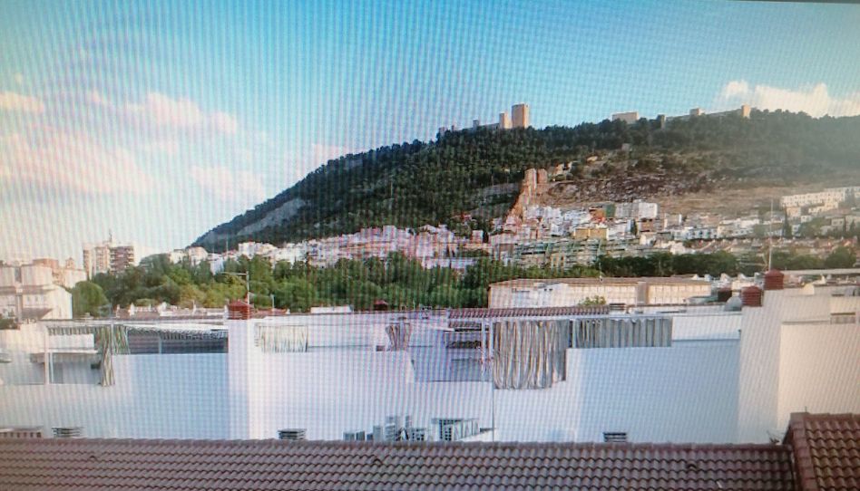 Habitación en Avenida de Andalucía, 73, Santa Isabel, Jaén Capital - imagen 1 Foto 1 de Habitación en Avenida de Andalucía, 73, Santa Isabel, Jaén Capital