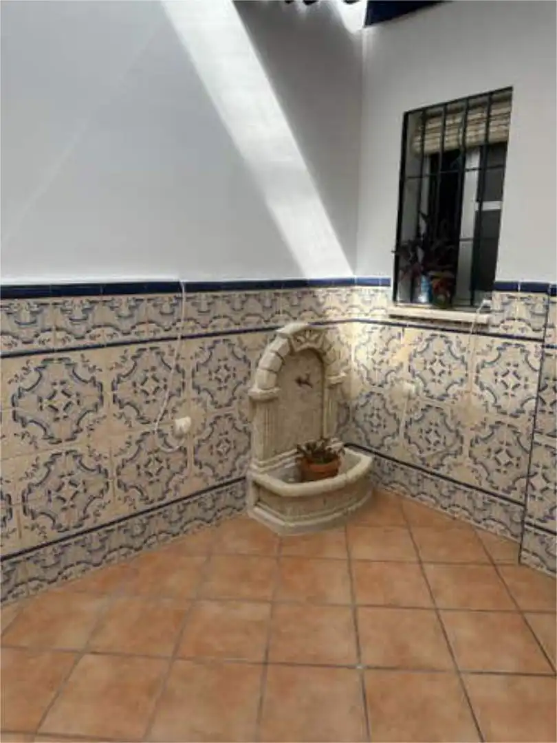 Casa o chalet de alquiler en Écija Baño de Casa o chalet de alquiler en Écija con Calefacción y Amueblado