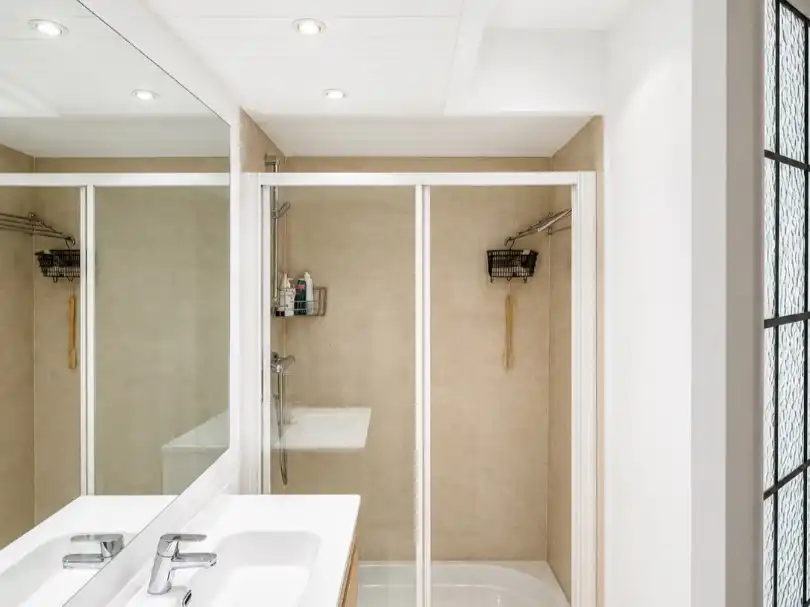 Flat for sale in Calle Islas Filipinas, 40, Vallehermoso Bathroom of Flat for sale in Madrid Capital with Air Conditioner and Balcony