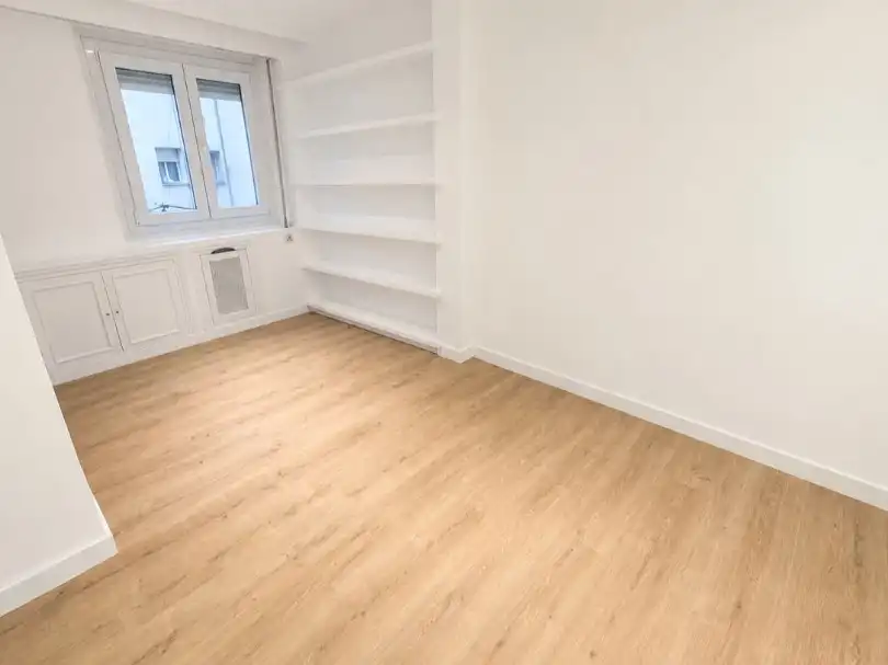 Flat for sale in Calle Islas Filipinas, 40, Vallehermoso Flat for sale in Madrid Capital with Air Conditioner and Balcony