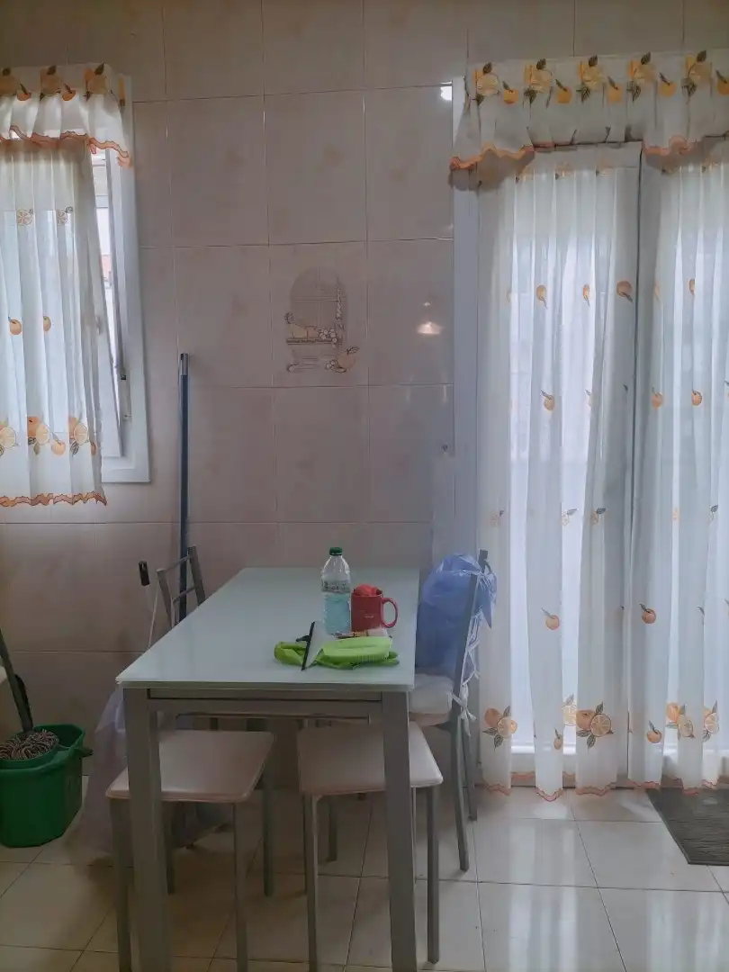 Piso de alquiler en Calle Cajo, Peñacastillo - Nueva Montaña Cocina de Piso de alquiler en Santander con Calefacción, Parquet y Amueblado