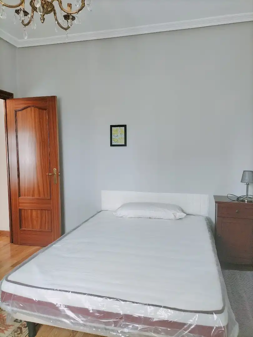 Piso de alquiler en Calle Cajo, Peñacastillo - Nueva Montaña Habitación de Piso de alquiler en Santander con Calefacción, Parquet y Amueblado