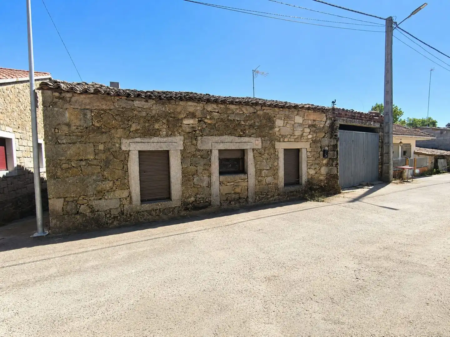 Exterior view of Houses for sale in Argañín  with Heating, Private garden and Terrace