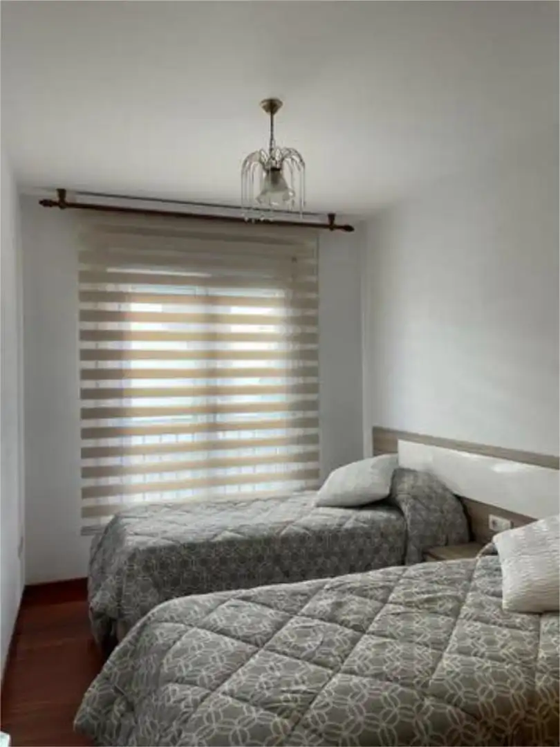 Apartament de lloguer a Santa Uxía de Ribeira Dormitori de Apartament de lloguer en Ribeira amb Calefacció, Traster i Moblat
