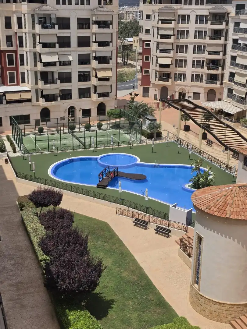 Piso de alquiler en Carrer Curtidors, 2, El Raval - Portes Encarnades Piscina de Piso de alquiler en Elche / Elx con Aire acondicionado, Piscina y Balcón