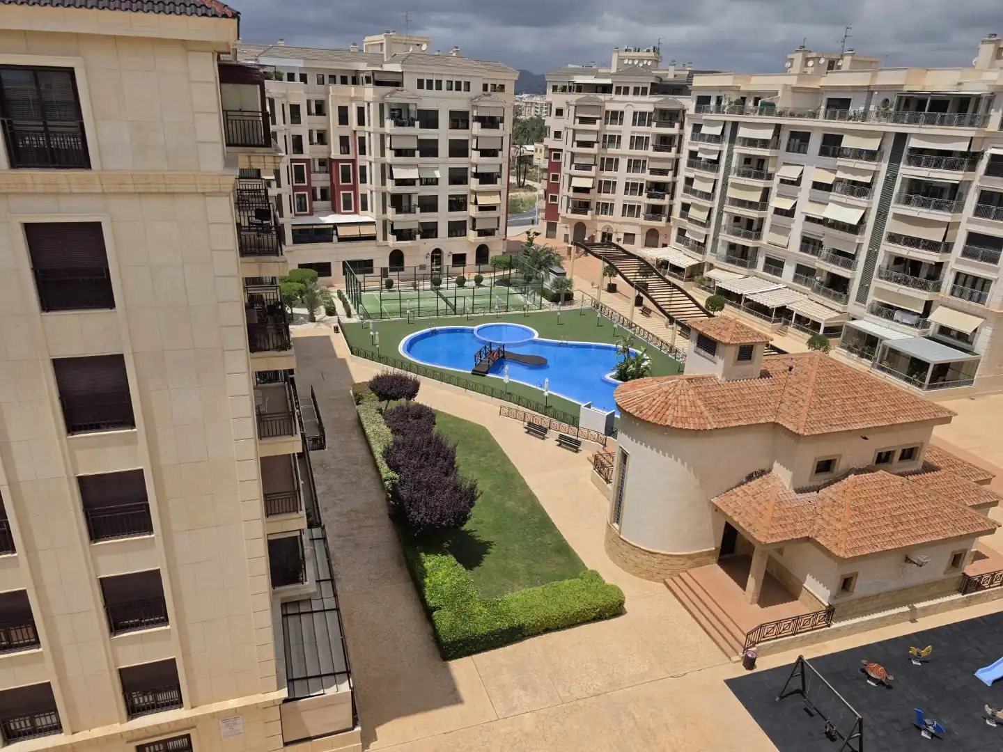 Piso de alquiler en Carrer Curtidors, 2, El Raval - Portes Encarnades Piscina de Piso de alquiler en Elche / Elx con Aire acondicionado, Piscina y Balcón