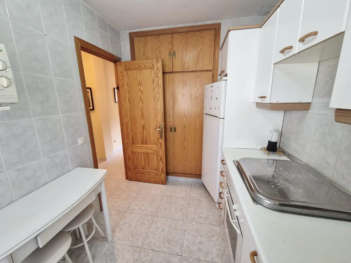 Flat for rent in Camino Agua Prados, 60, Navaluenga Kitchen of Flat for rent in Navaluenga with Terrace, Furnished and Oven