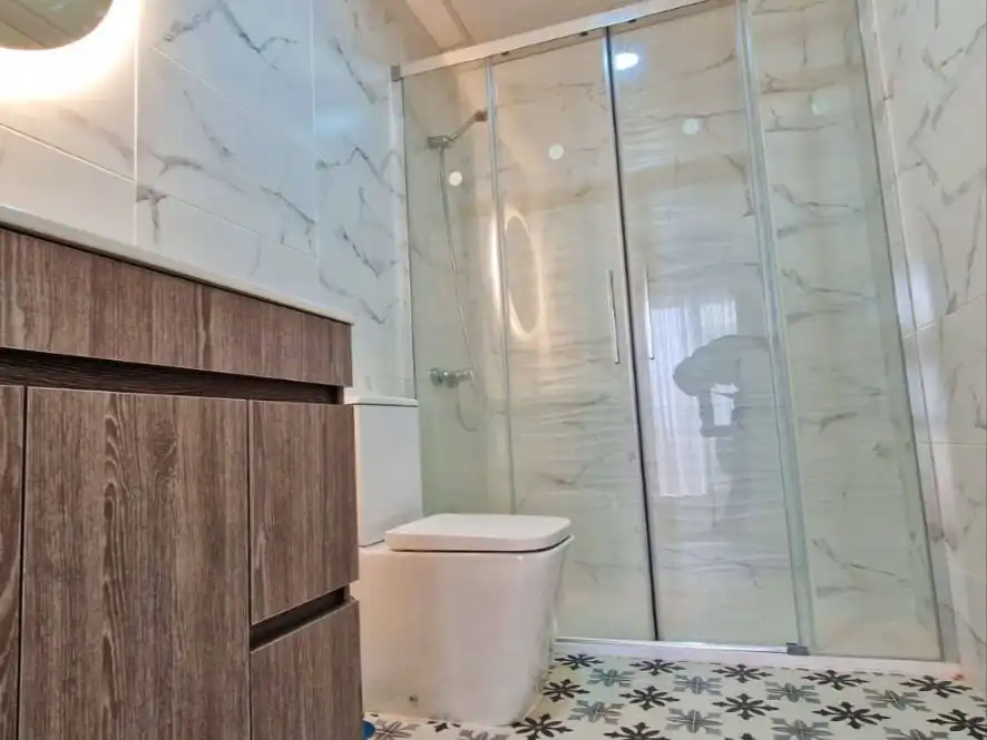 Flat for sale in Calle Rosario Cepeda, 24, Centro Histórico Bathroom of Flat for sale in Cádiz Capital with Balcony