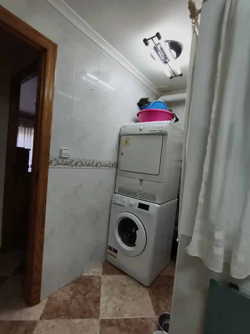 Flat for rent in Calle Maximiliano Garcia Soriano, 62, Fraternidad Flat for rent in Calle Maximiliano Garcia Soriano, 62, Fraternidad