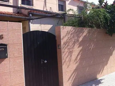 Wohnung zum Verkauf in Avenida de Las Abadias, 36, Norte Außenansicht von Wohnung zum Verkauf in Mérida mit Klimaanlage, Heizung und Privatgarten