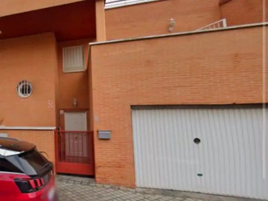Haus oder Chalet zum Verkauf in Calle Valdezarza, 32, Daganzo de Arriba Außenansicht von Haus oder Chalet zum Verkauf in Daganzo de Arriba mit Klimaanlage, Heizung und Privatgarten