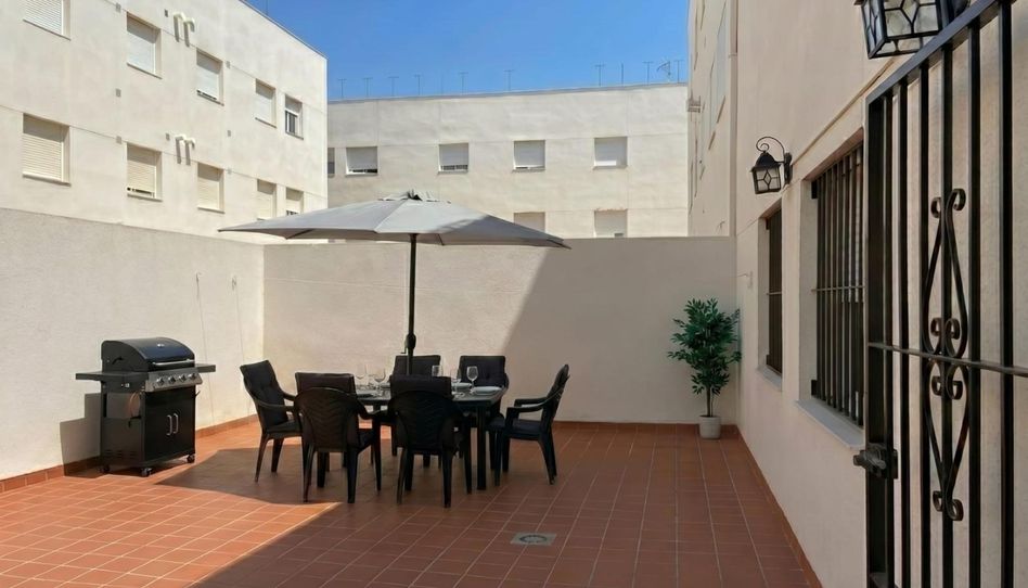 Flat for rent in Calle Gerbera, 2, La Banda - Campo de Fútbol, Chiclana de la Frontera - image 1 Photo 1 of Flat for rent in Calle Gerbera, 2, La Banda - Campo de Fútbol, Chiclana de la Frontera