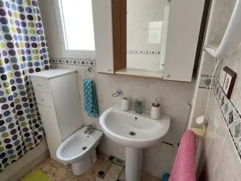 Piso de alquiler en Avenida Diego Ramírez Pastor, 166, Antonio Machado Baño de Piso de alquiler en Torrevieja con Aire acondicionado, Terraza y Piscina