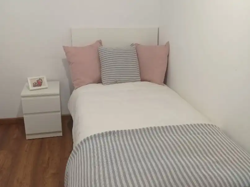 Flat for rent in Rúa das Salvadas, 23, Campus Norte - San Caetano Bedroom of Flat for rent in Santiago de Compostela with Heating, Parquet flooring and Furnished