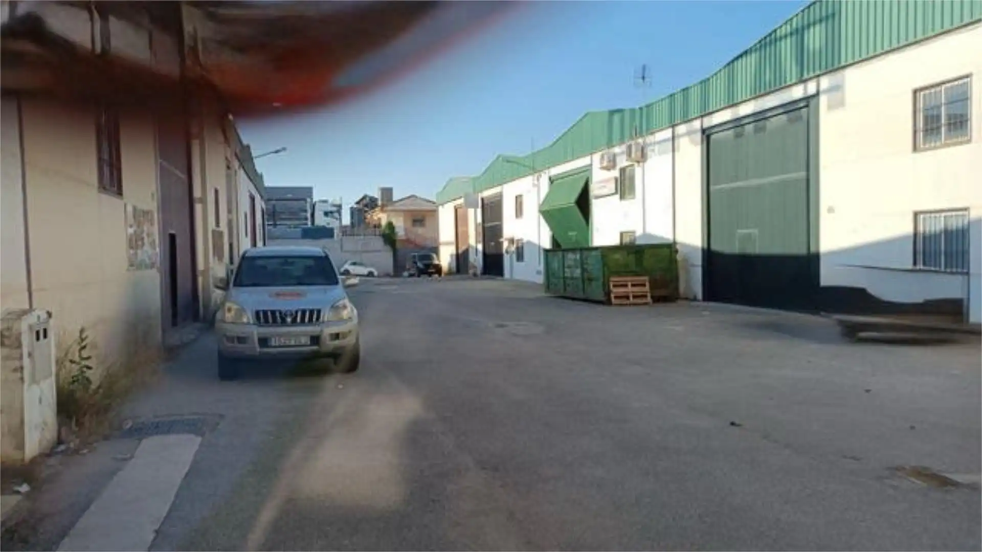 Vista exterior de Nave industrial de alquiler en Padul