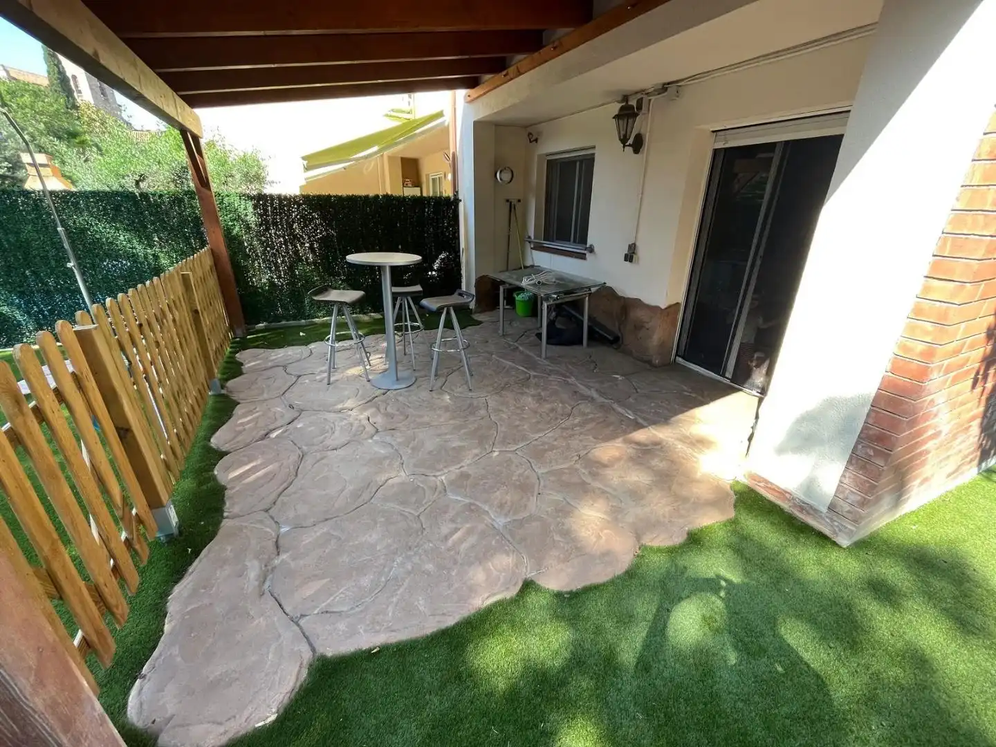 Terrasse von Wohnung zum Verkauf in Santa Eulàlia de Ronçana mit Klimaanlage, Heizung und Privatgarten
