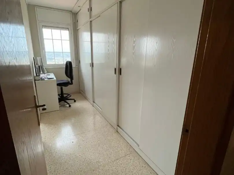 Wohnung zum Verkauf in Santa Eulàlia de Ronçana mit Klimaanlage, Heizung und Privatgarten