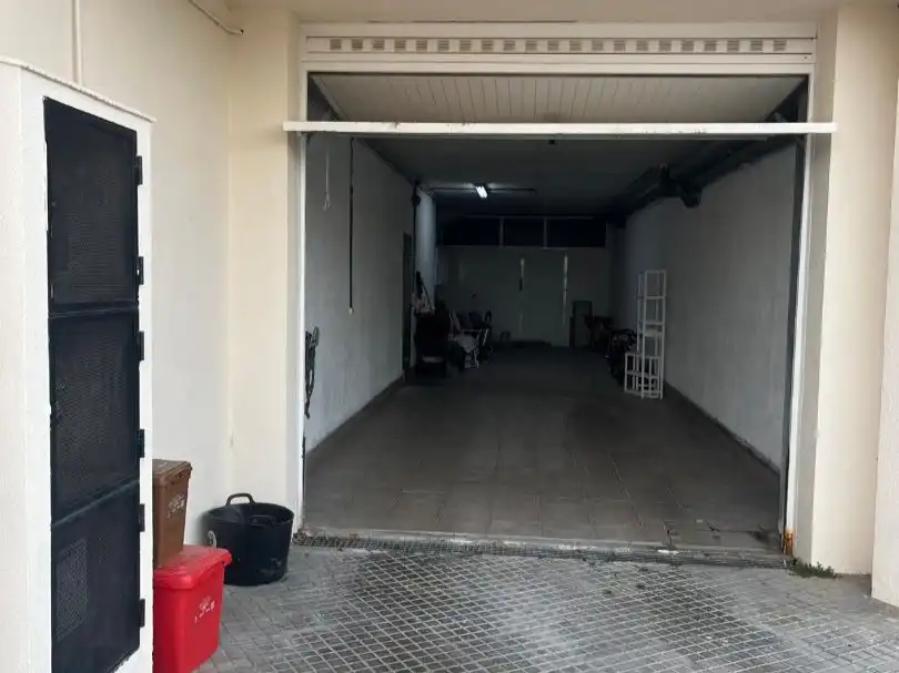 Wohnung zum Verkauf in Santa Eulàlia de Ronçana mit Klimaanlage, Heizung und Privatgarten