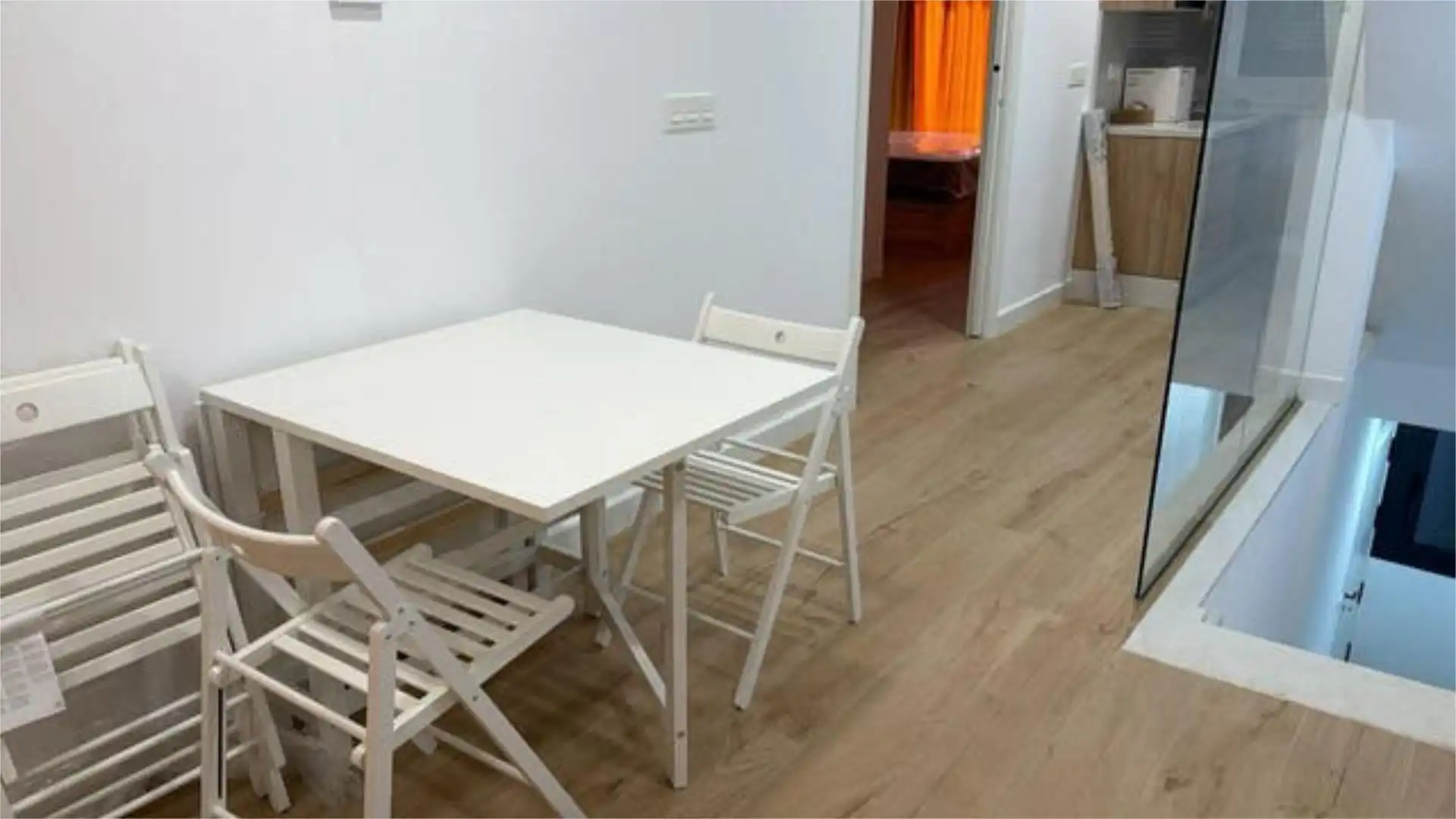 Apartamento de alquiler en Centro - Doña Mercedes Comedor de Apartamento de alquiler en Dos Hermanas con Terraza y Amueblado
