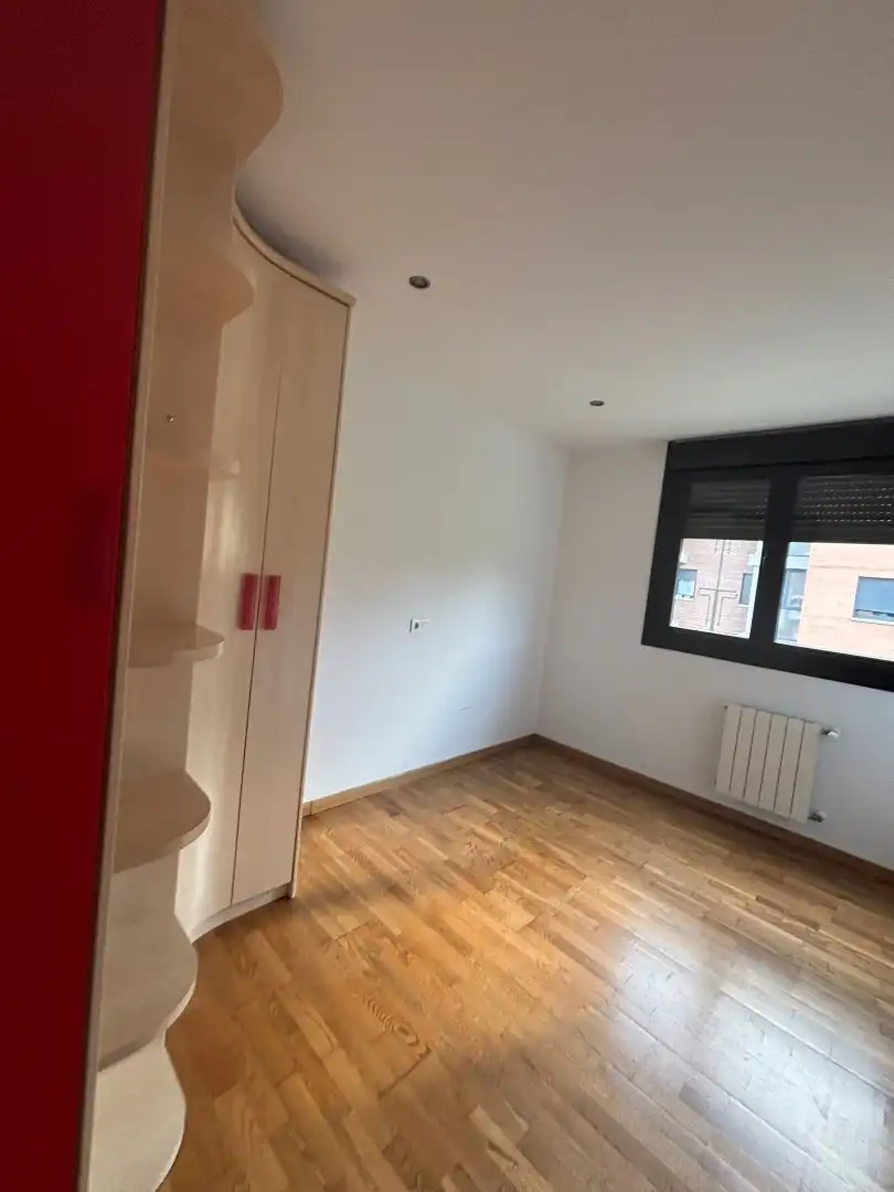 Piso de alquiler en Calle Emilia Pardo Bazán, 12, El Carbayedo - El Quirinal Habitación de Piso de alquiler en Avilés con Trastero