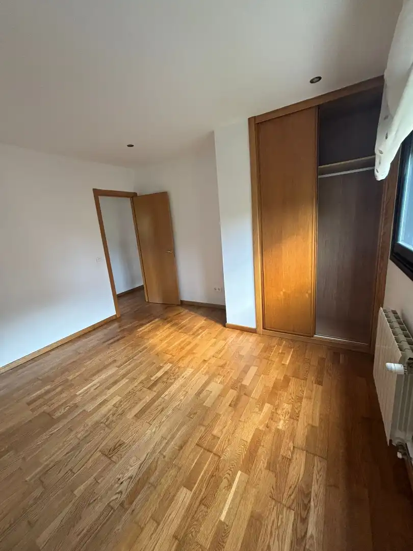 Piso de alquiler en Calle Emilia Pardo Bazán, 12, El Carbayedo - El Quirinal Habitación de Piso de alquiler en Avilés con Trastero