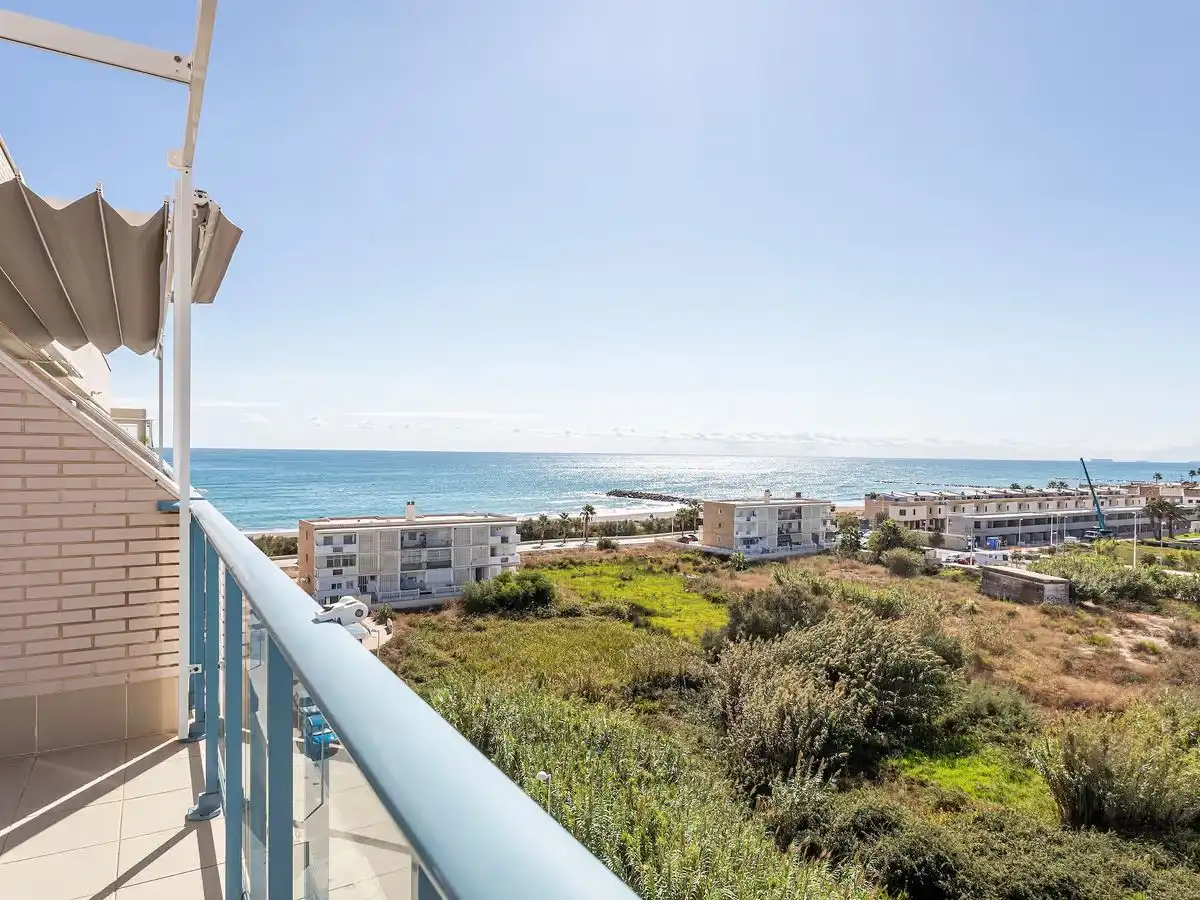 Wohnung zum Verkauf in Avinguda de la Tramuntana, 12, Playa del Puig Terrasse von Wohnung zum Verkauf in El Puig de Santa Maria mit Klimaanlage, Terrasse und Schwimmbad
