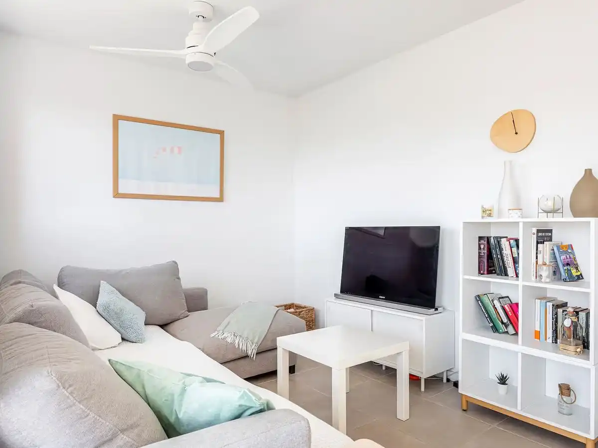 Wohnung zum Verkauf in Avinguda de la Tramuntana, 12, Playa del Puig Wohnzimmer von Wohnung zum Verkauf in El Puig de Santa Maria mit Klimaanlage, Terrasse und Schwimmbad