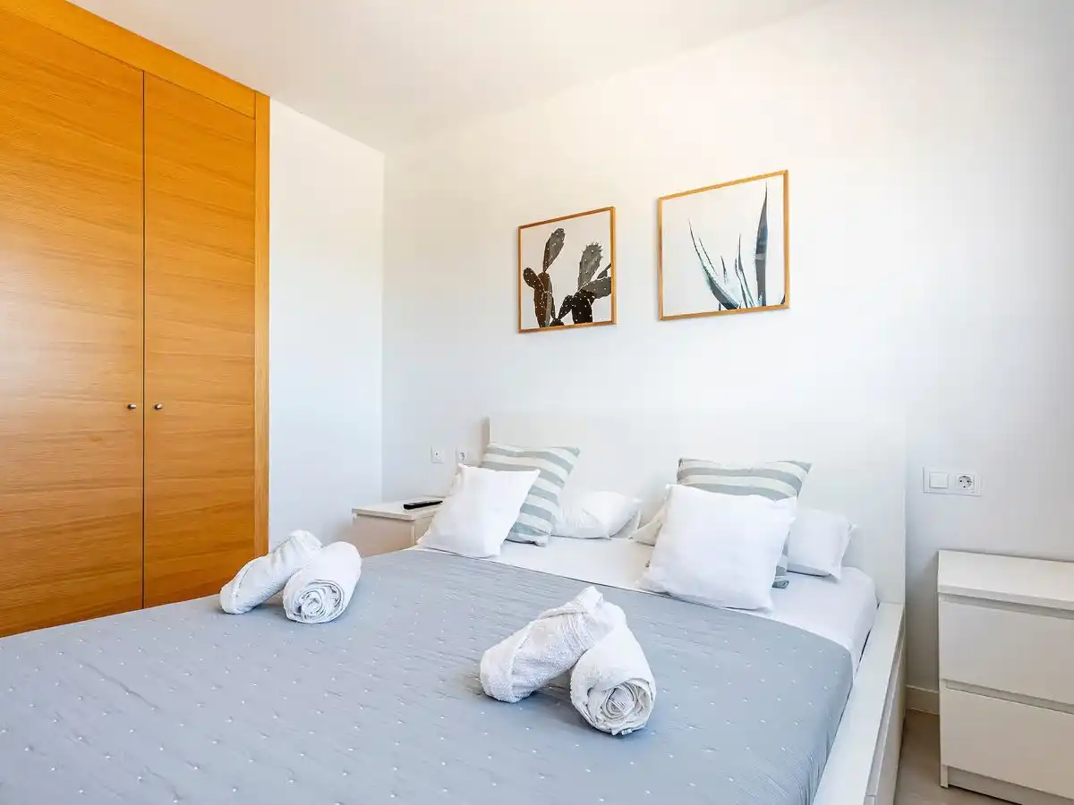 Wohnung zum Verkauf in Avinguda de la Tramuntana, 12, Playa del Puig Schlafzimmer von Wohnung zum Verkauf in El Puig de Santa Maria mit Klimaanlage, Terrasse und Schwimmbad