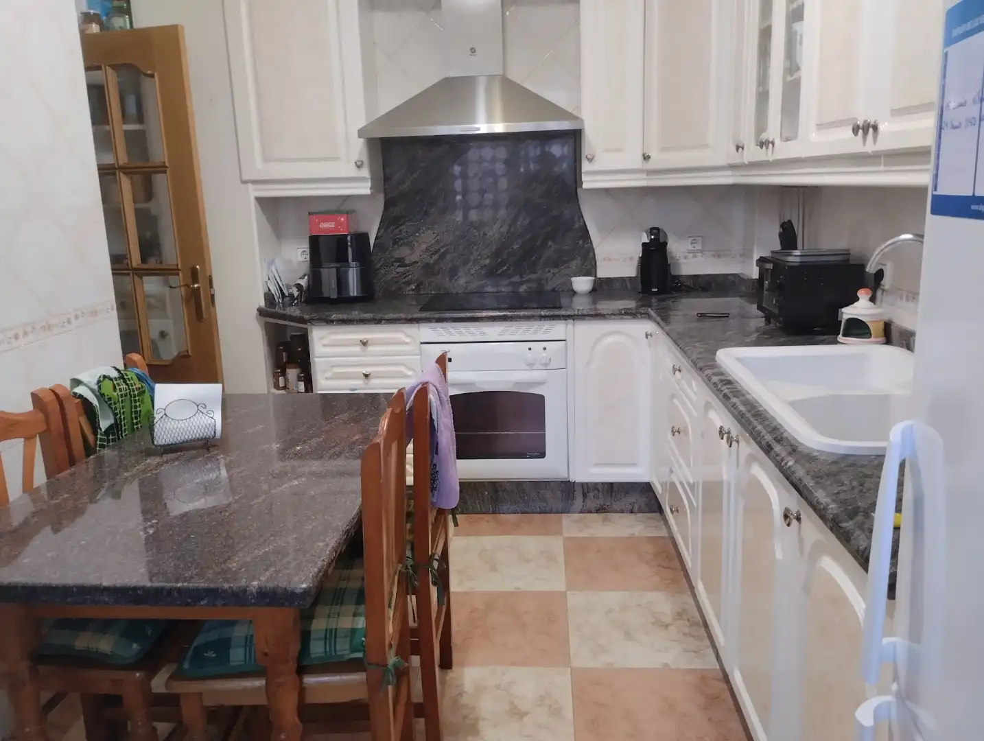 Cocina de Piso de alquiler en Cuenca con Calefacción, Trastero y Amueblado