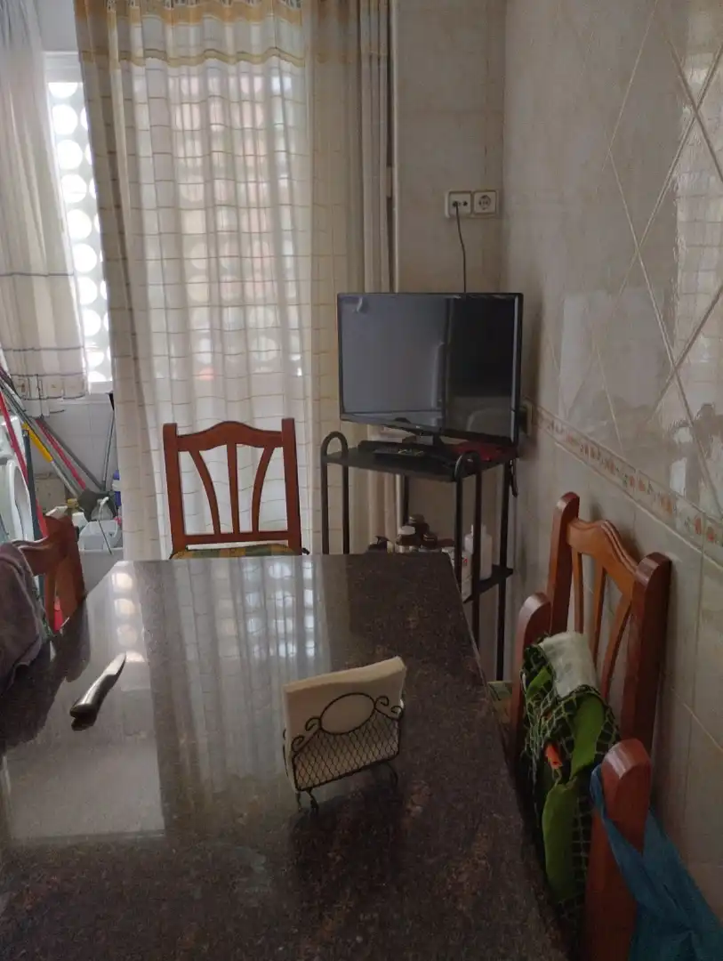 Comedor de Piso de alquiler en Cuenca con Calefacción, Trastero y Amueblado