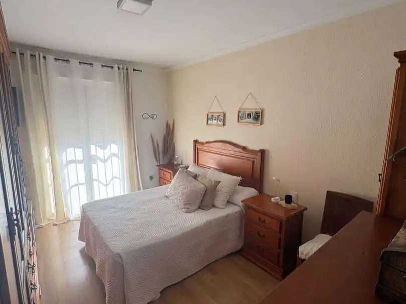 Piso en venta en Calle Pasionaria, 19, La Gangosa Habitación de Piso en venta en Vícar con Aire acondicionado, Parquet y Terraza