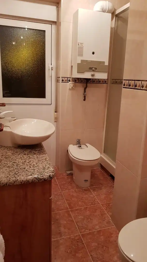 Room in Calle de San Juan de Mata, 35, Lucero
