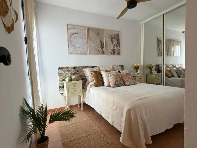 Piso en venta en Carretera de Atlanterra, 1, Zahara de los Atunes Habitación de Piso en venta en Zahara de los Atunes con Terraza, Piscina y Balcón