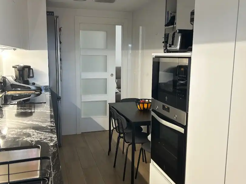 Wohnung zum Verkauf in Calle Circunvalación Encina, 20, Chana Küche von Wohnung zum Verkauf in Granada Capital mit Klimaanlage und Balkon