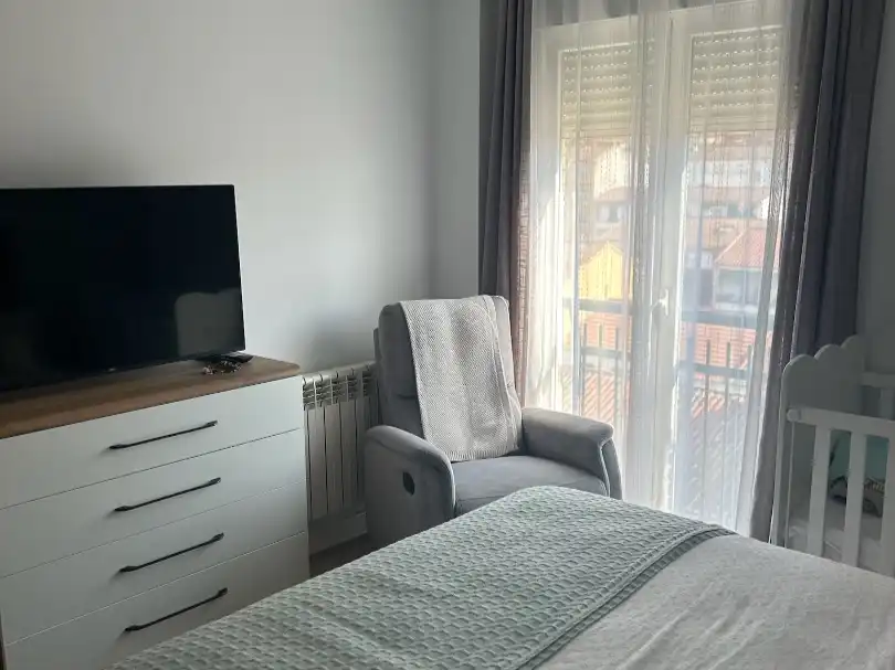 Wohnung zum Verkauf in Calle Circunvalación Encina, 20, Chana Schlafzimmer von Wohnung zum Verkauf in Granada Capital mit Klimaanlage und Balkon