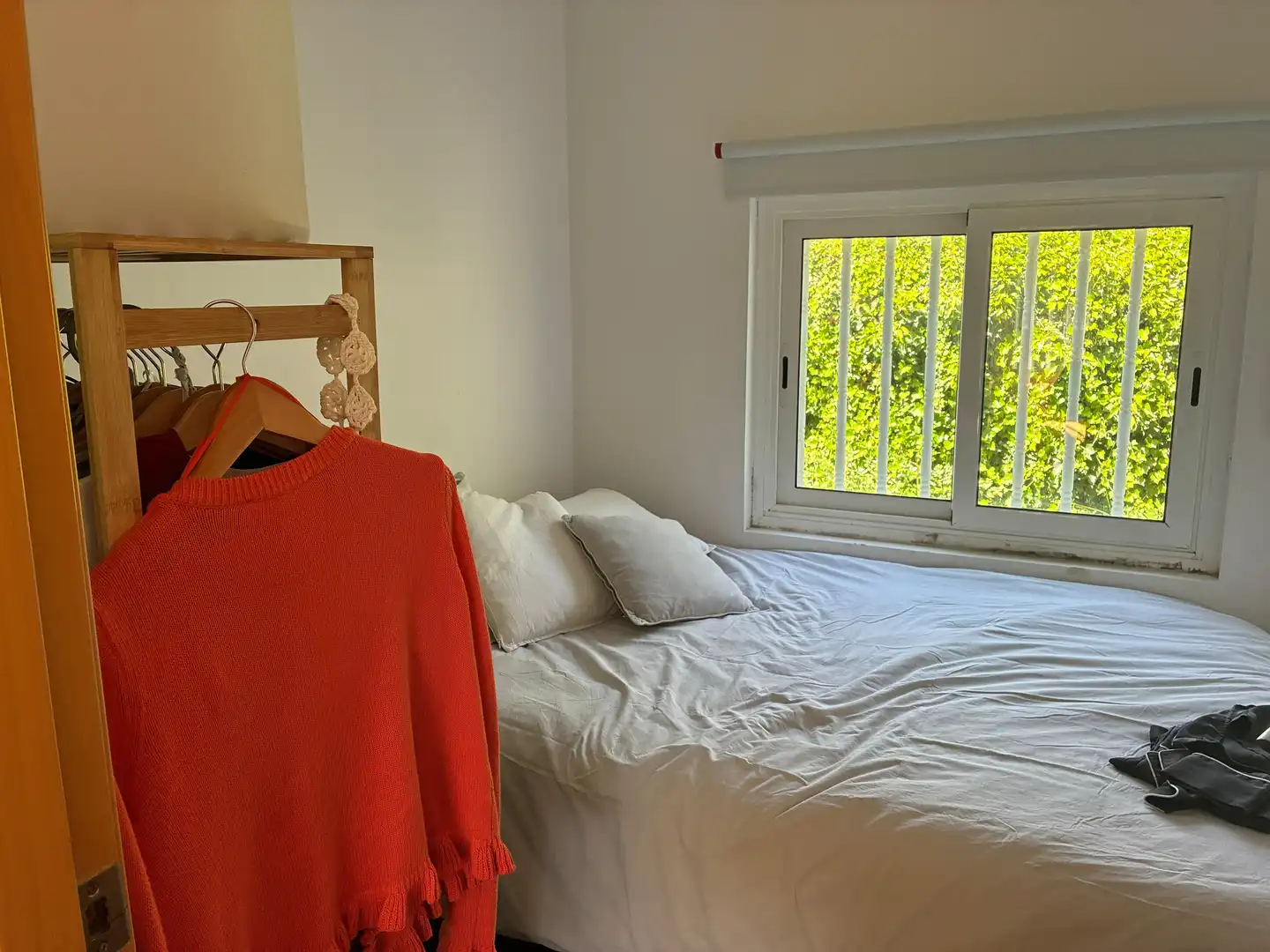 Room in Carrer d'Orense, 1, Mira-sol