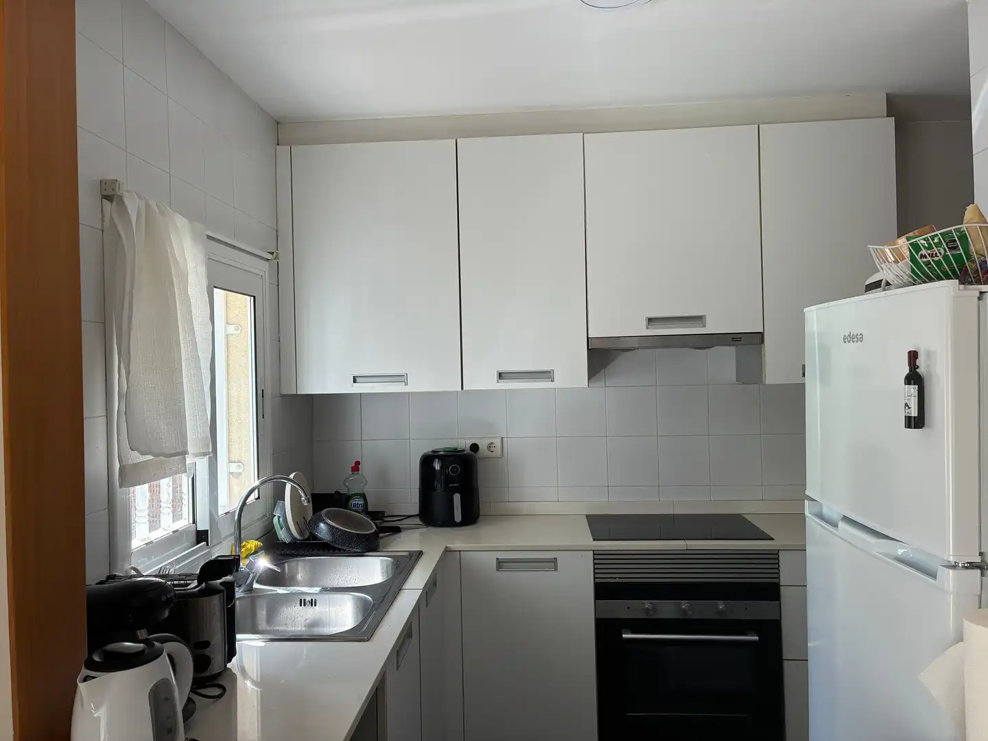 Room in Carrer d'Orense, 1, Mira-sol