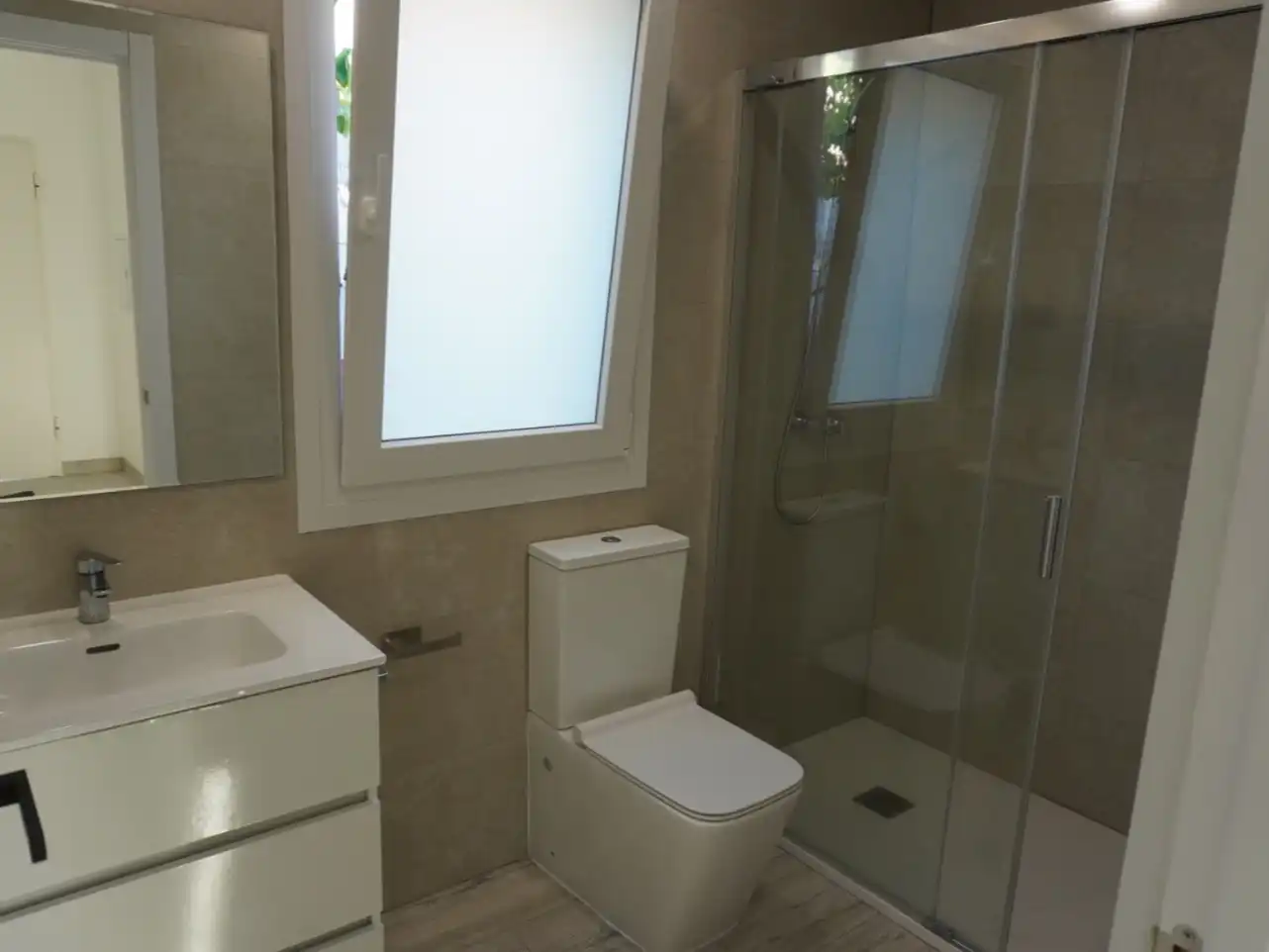 Casa o xalet en venda a Cala Vedella - Cala Tarida Bany de Casa o xalet en venda en Sant Josep de sa Talaia amb Aire condicionat, Terrassa i Piscina