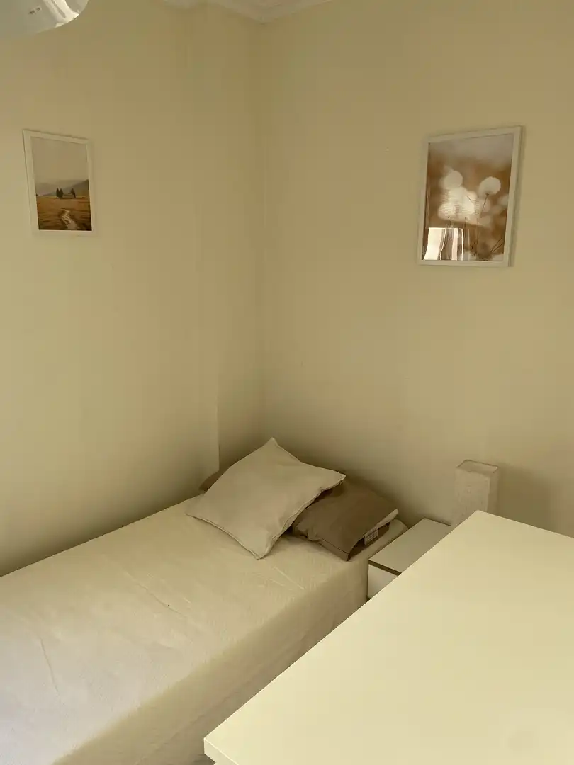 Bedroom of Flat for rent in  Madrid Capital  with Air Conditioner and Balcony