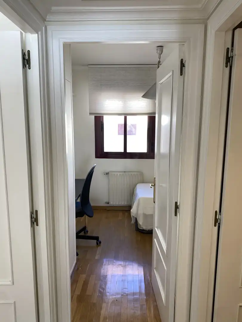 Bedroom of Flat for rent in  Madrid Capital  with Air Conditioner and Balcony
