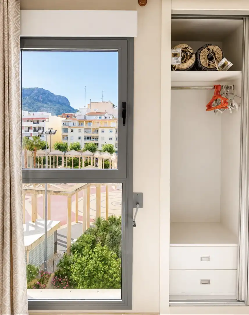 Flat for rent in Carrer Navío, 10, Calpe / Calp Bedroom of Flat for rent in Calpe / Calp with Air Conditioner, Terrace and Swimming Pool