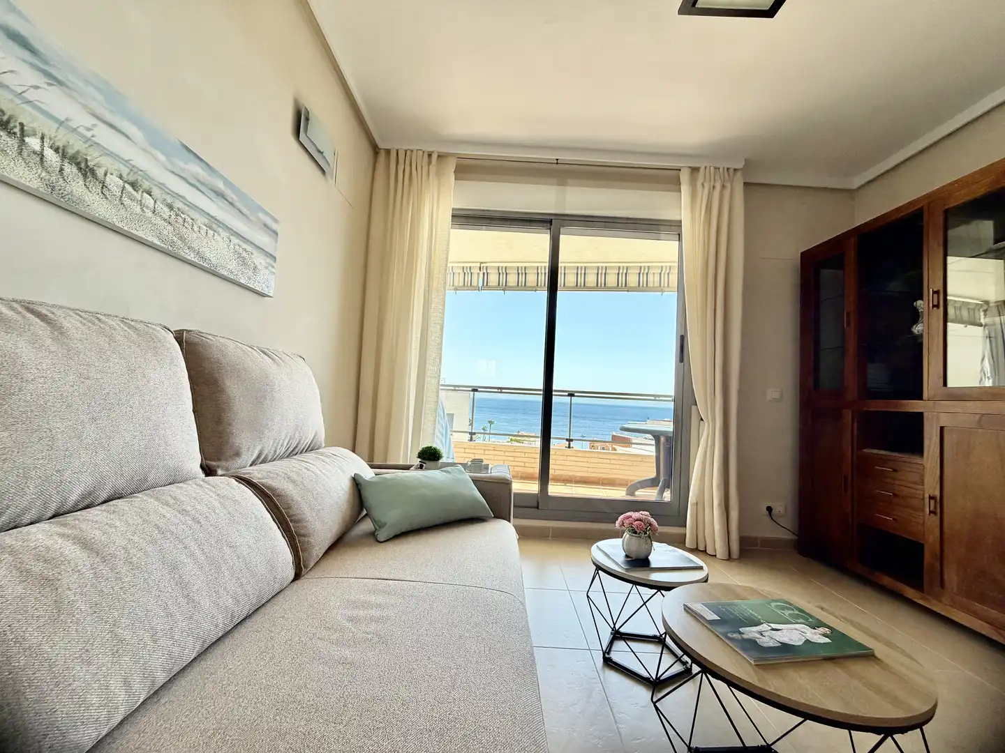 Flat for rent in Carrer Navío, 10, Calpe / Calp Living room of Flat for rent in Calpe / Calp with Air Conditioner, Terrace and Swimming Pool