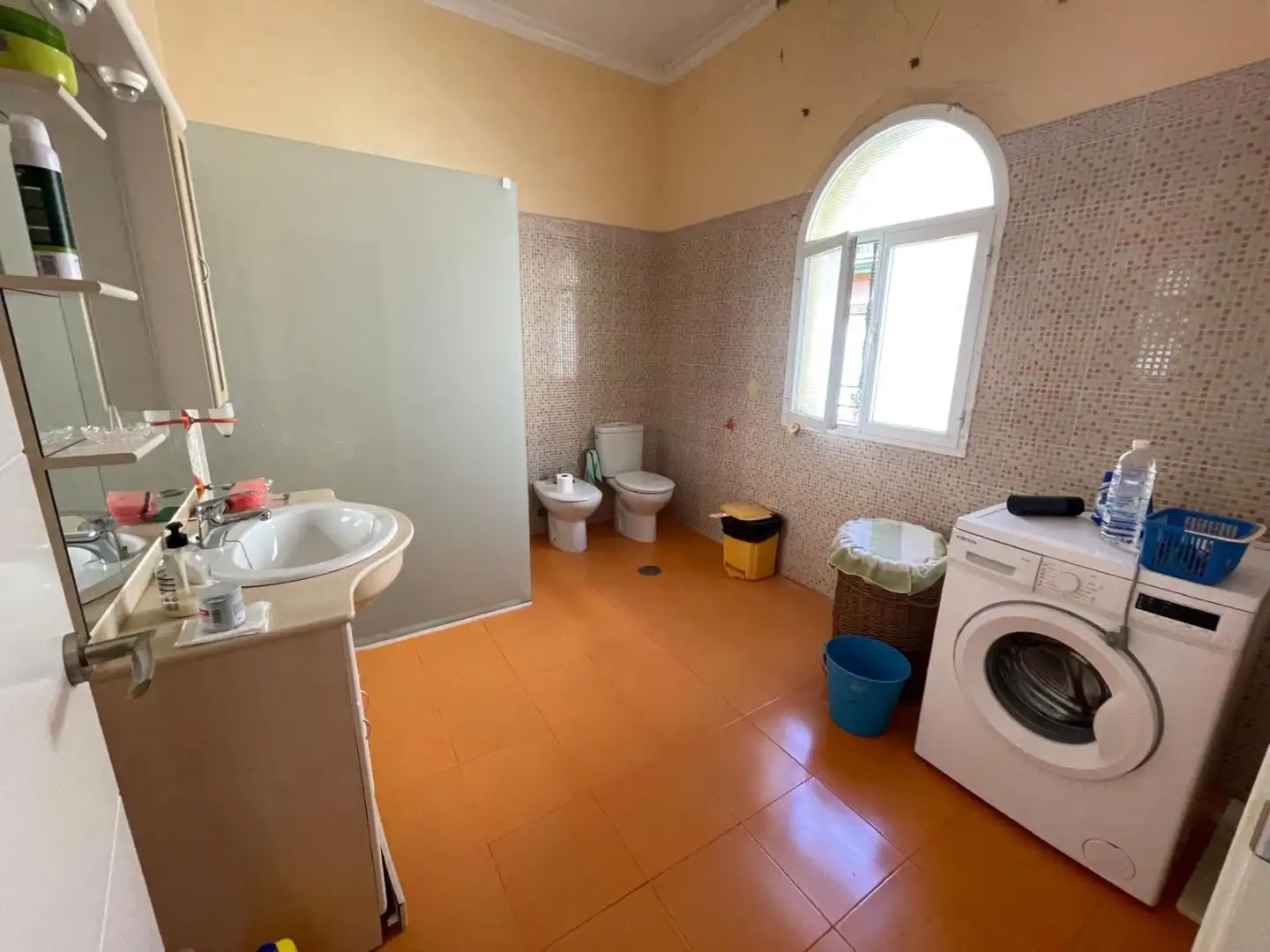 Detached homes for sale in Calle San José, 6, Santa Bárbara - Ciudad Deportiva Bathroom of Detached homes for sale in La Línea de la Concepción with Terrace