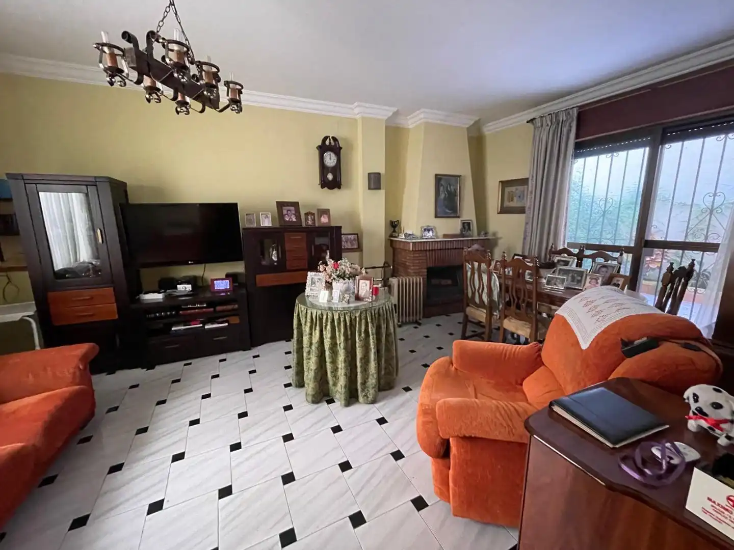 Detached homes for sale in Calle San José, 6, Santa Bárbara - Ciudad Deportiva Living room of Detached homes for sale in La Línea de la Concepción with Terrace